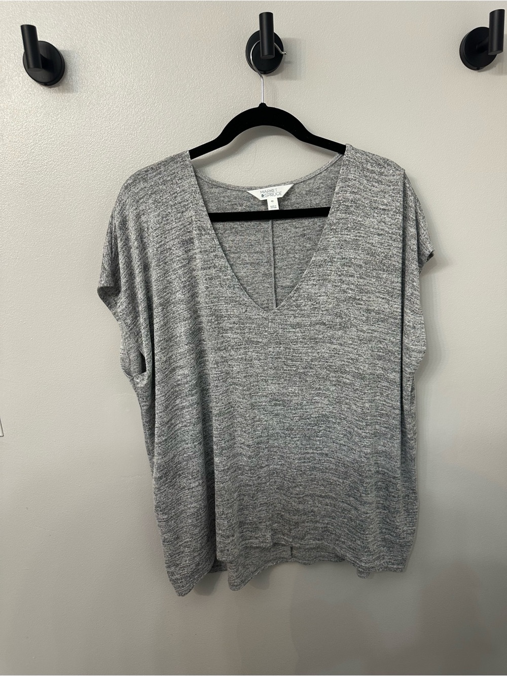 Market & Spruce Heather Gray V-Neck Short Sleeve Top